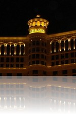 Bellagio Lake at night